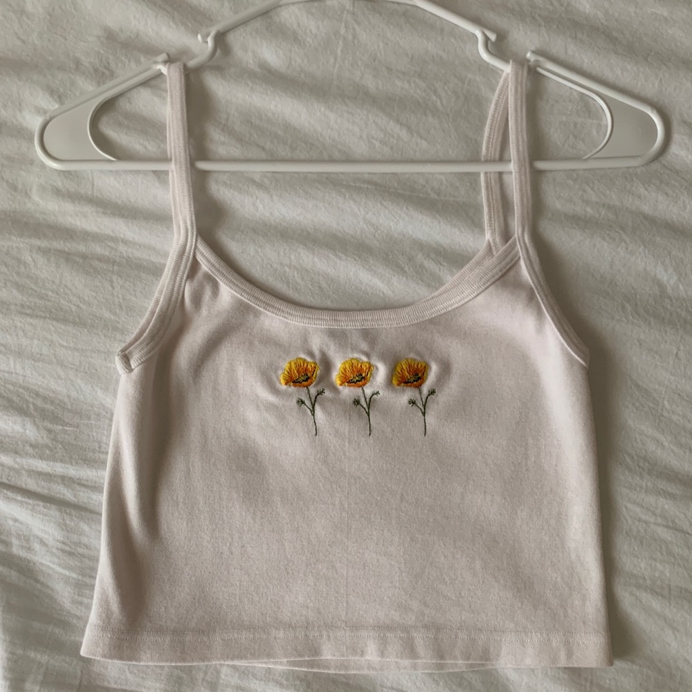 brandy melville floral crop top